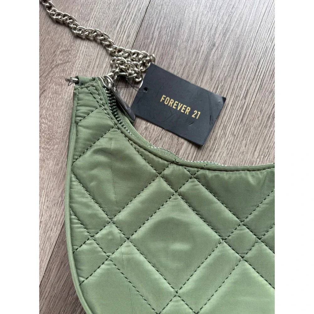 Forever 21 Olive Green Quilted Nylon Crescent Crossbody Bag Silver Chain Strap - Picture 1 of 9